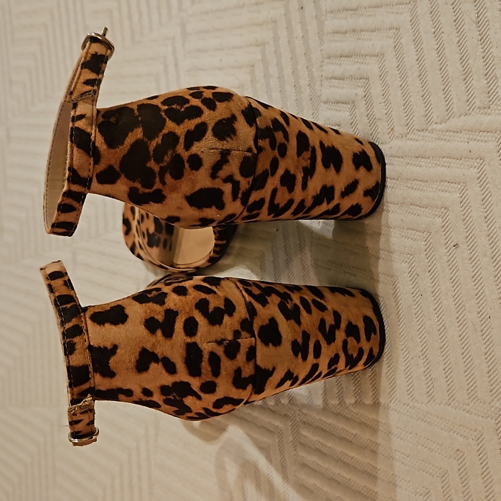A New Day Leopard Block Heel - Picture 4 of 8